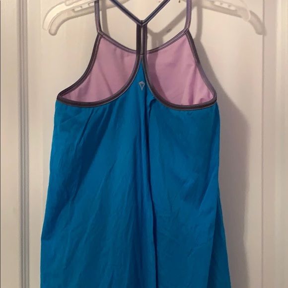 Ivivva double layer workout top - Picture 3 of 4